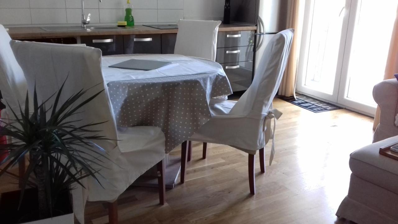 Apartment Mime Blata