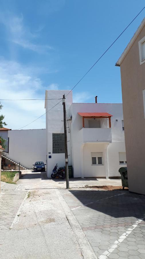 Apartment Mime Blata